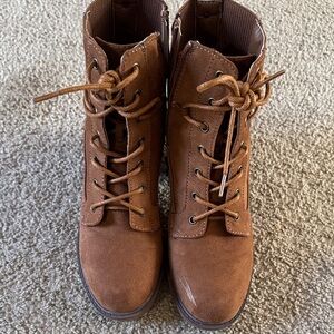 True Craft Brown Lace-Up Ankle Boots
